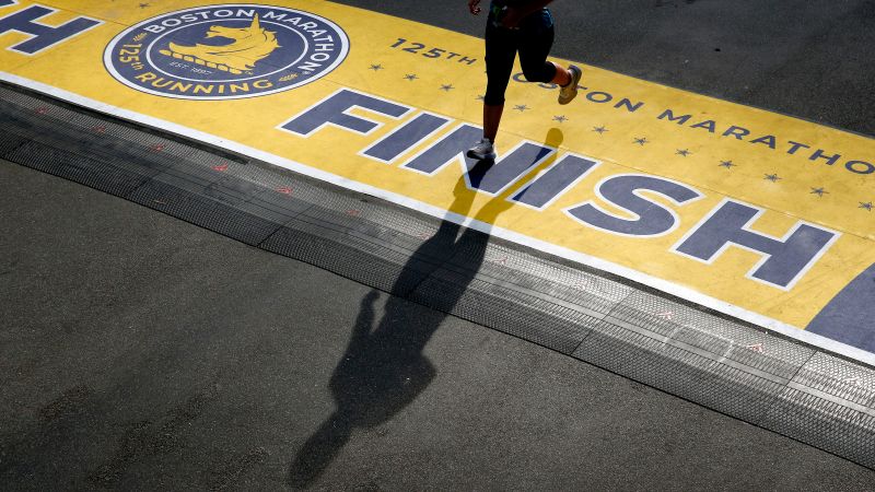 The Boston Marathon bans runners from Russia and Belarus 2 weeks before the race