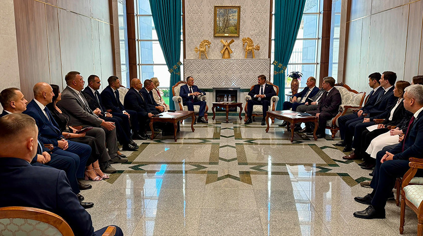 Belarus, Kazakhstan deepen trade ties with new contracts